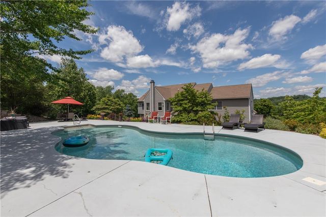 2760 Valley View Road, Hellertown Boro, PA 18055