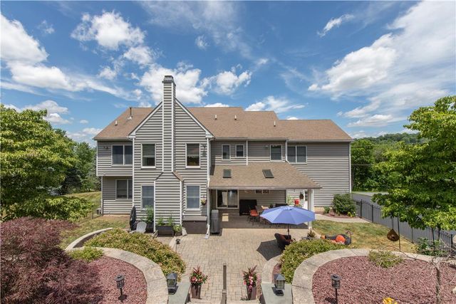 2760 Valley View Road, Hellertown Boro, PA 18055