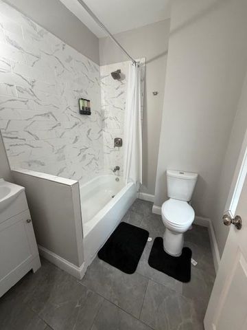 257 WOODLAWN AVE, Jc, Greenville, NJ 07305