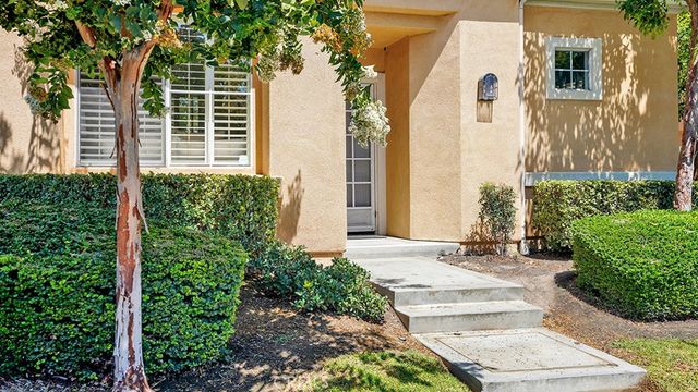 13396 N Hearst Court, Tustin, CA 92782
