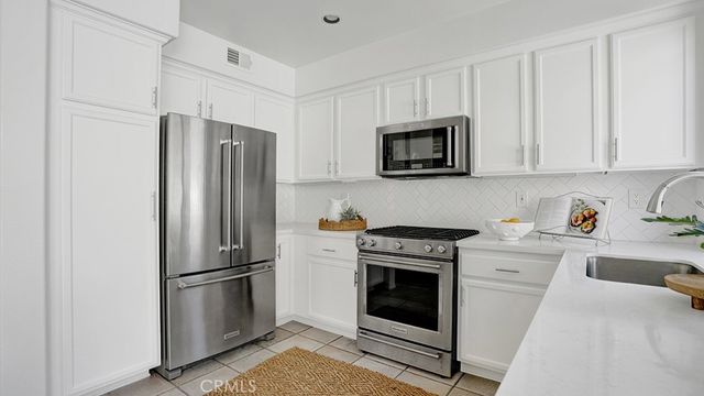 13396 N Hearst Court, Tustin, CA 92782