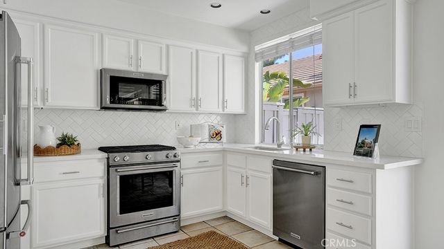 13396 N Hearst Court, Tustin, CA 92782