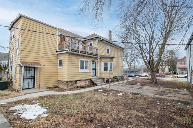 2715 Humboldt BOULEVARD, Milwaukee, WI 53212