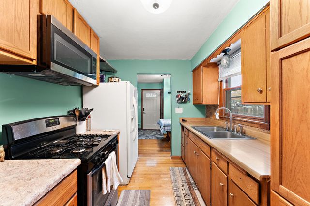 7169 Clay Avenue, Inver Grove Heights, MN 55076