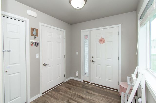 5752 58th Street S, Fargo, ND 58104