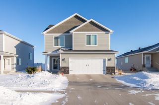 5752 58th Street S, Fargo, ND 58104