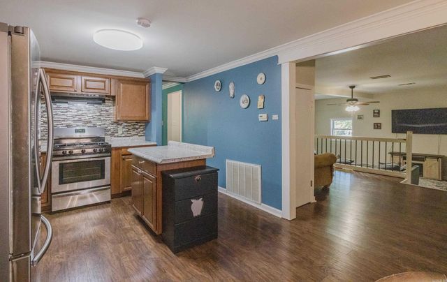 1017 Watson Place, Benton, AR 72015