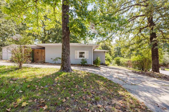 1017 Watson Place, Benton, AR 72015
