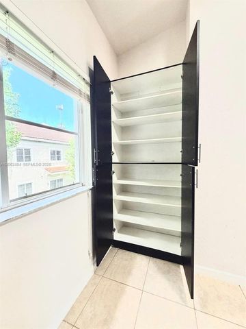 3431 W 80th St 202, Hialeah, FL 33018