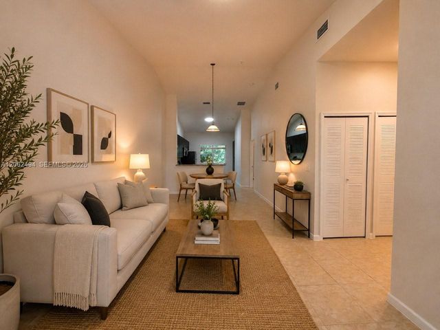 3431 W 80th St 202, Hialeah, FL 33018