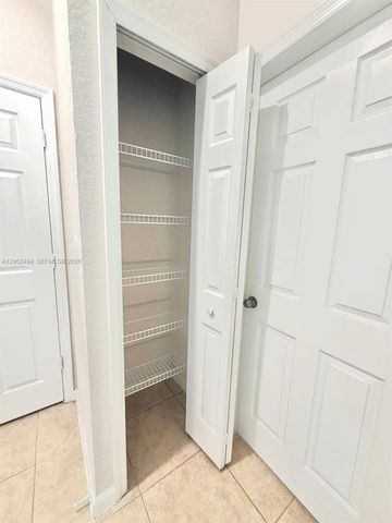 3431 W 80th St 202, Hialeah, FL 33018