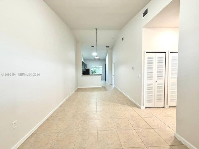 3431 W 80th St 202, Hialeah, FL 33018
