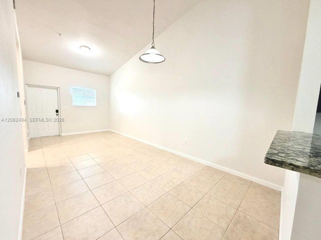 3431 W 80th St 202, Hialeah, FL 33018