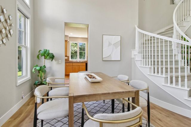 141 Serra Court, Los Gatos, CA 95032