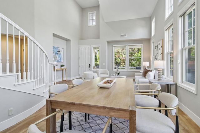 141 Serra Court, Los Gatos, CA 95032