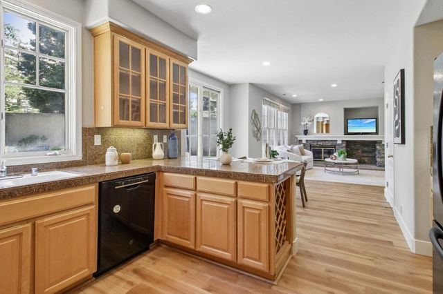 141 Serra Court, Los Gatos, CA 95032