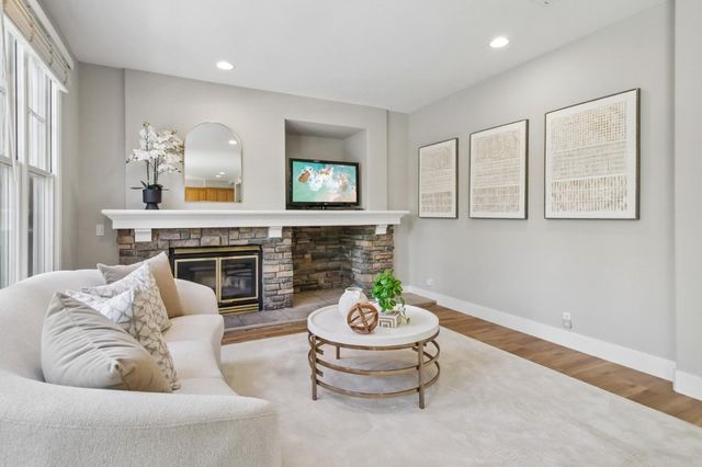 141 Serra Court, Los Gatos, CA 95032