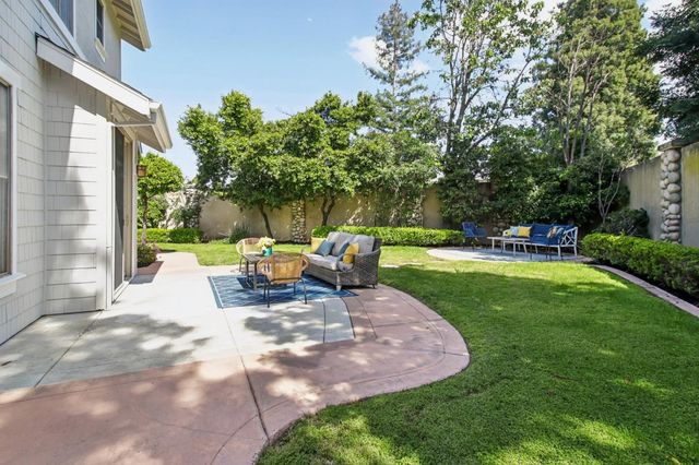 141 Serra Court, Los Gatos, CA 95032