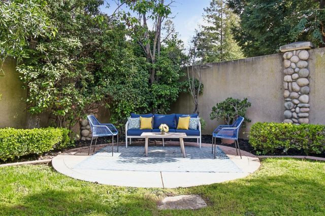 141 Serra Court, Los Gatos, CA 95032