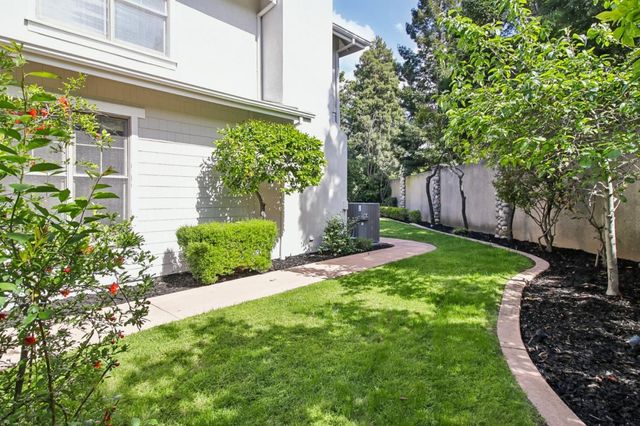 141 Serra Court, Los Gatos, CA 95032