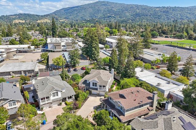 141 Serra Court, Los Gatos, CA 95032