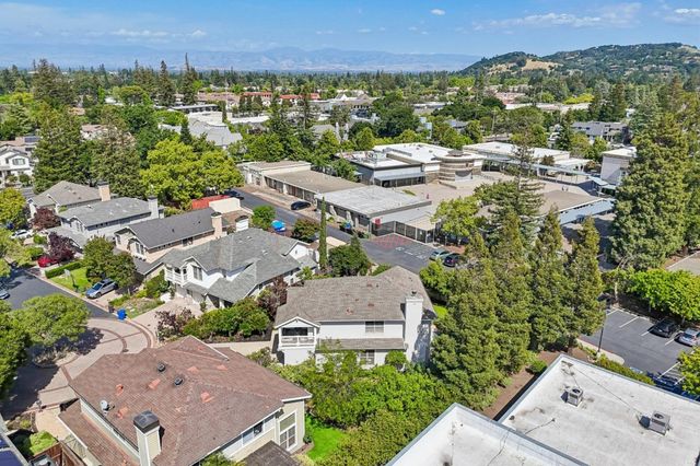 141 Serra Court, Los Gatos, CA 95032