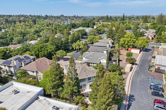 141 Serra Court, Los Gatos, CA 95032