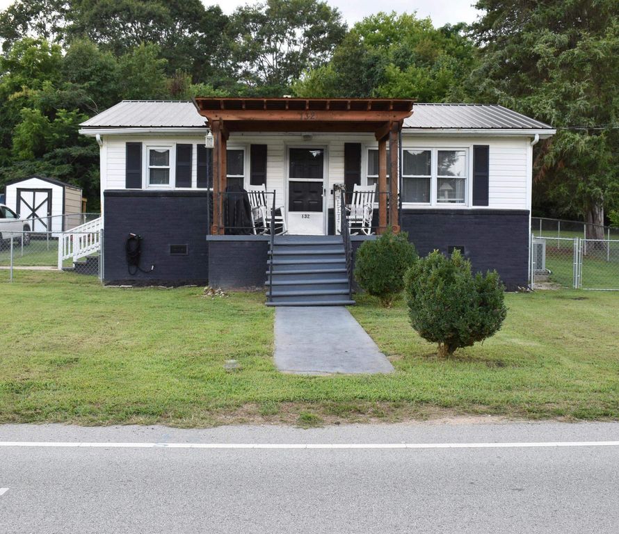 132 S Linda Street, Cowpens, SC 29330