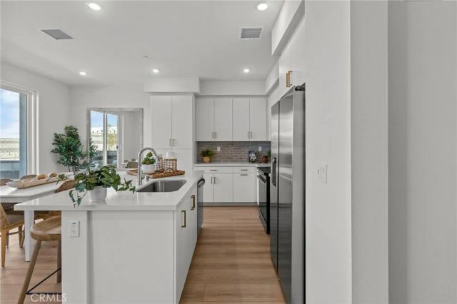 3679 W S. Eichler Paseo 11, Ontario, CA 91761