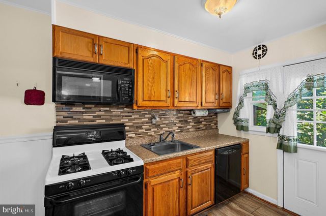 4418 NORFEN RD, Halethorpe, MD 21227