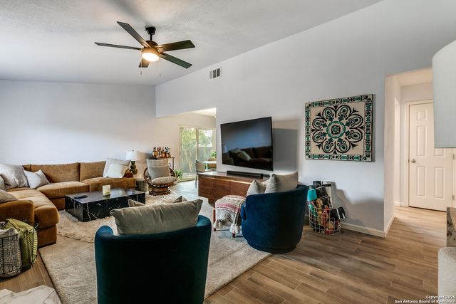 14201 Modesta Pl, San Antonio, TX 78247