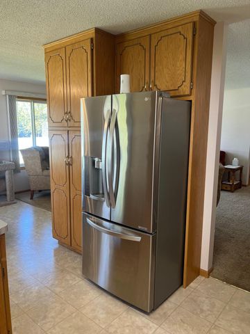5871 Sandy Drive, Saint Cloud, MN 56303