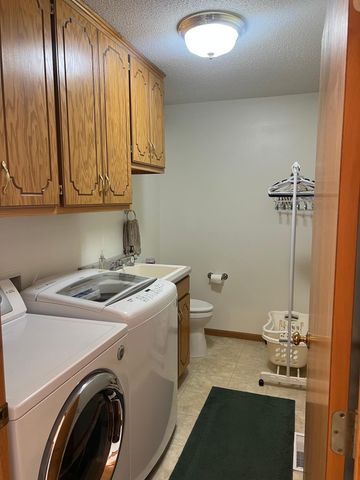5871 Sandy Drive, Saint Cloud, MN 56303
