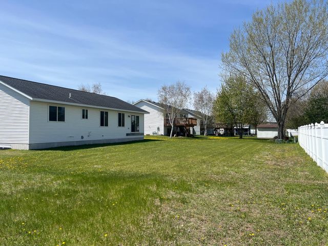 5871 Sandy Drive, Saint Cloud, MN 56303