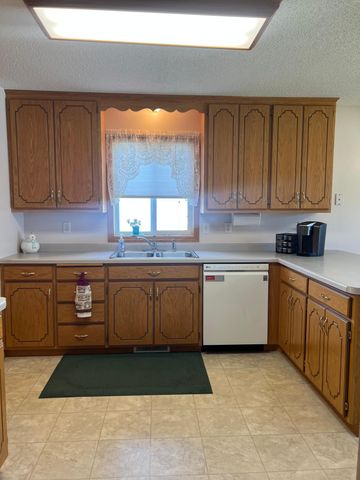 5871 Sandy Drive, Saint Cloud, MN 56303