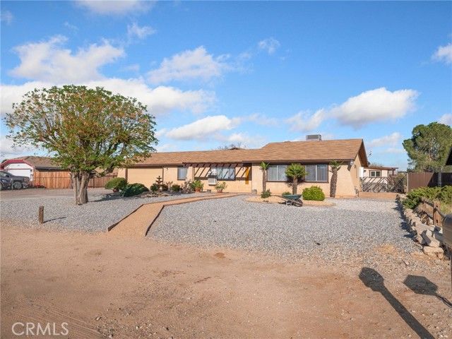 11935 Wapato Road, Apple Valley, CA 92308