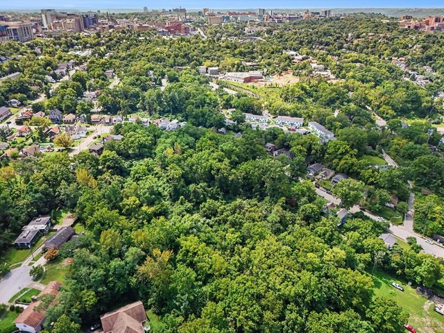 3613 Norwich Avenue, Cincinnati, OH 45220