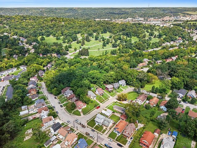 3613 Norwich Avenue, Cincinnati, OH 45220