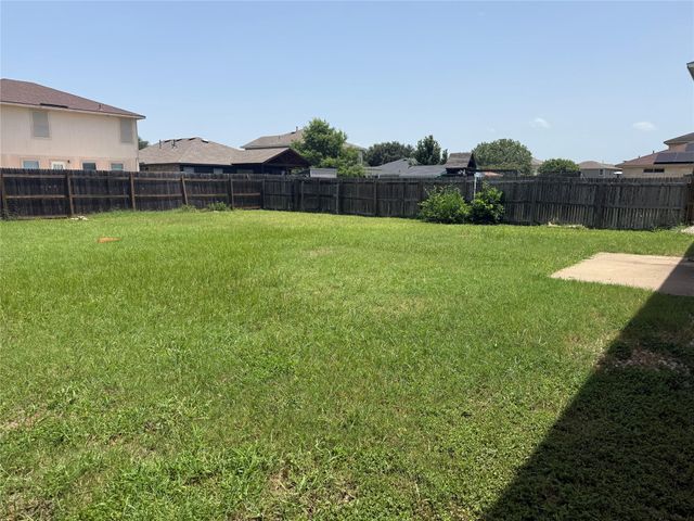 113 Outfitter DR, Bastrop, TX 78602