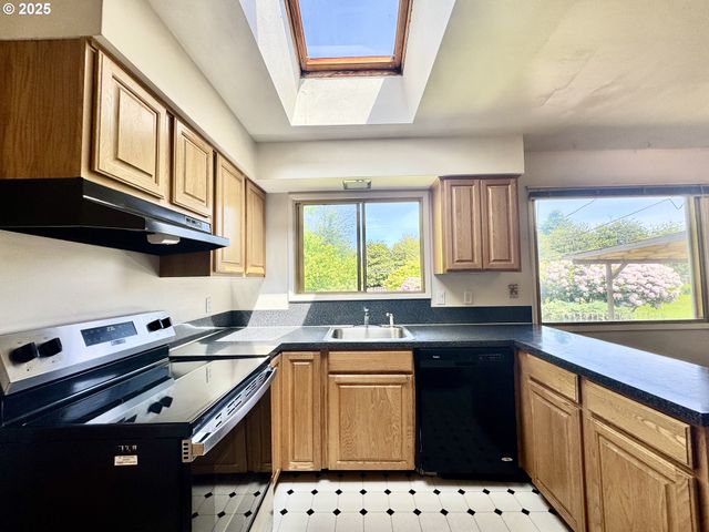 3602 Ne 134TH Ave, Portland, OR 97230
