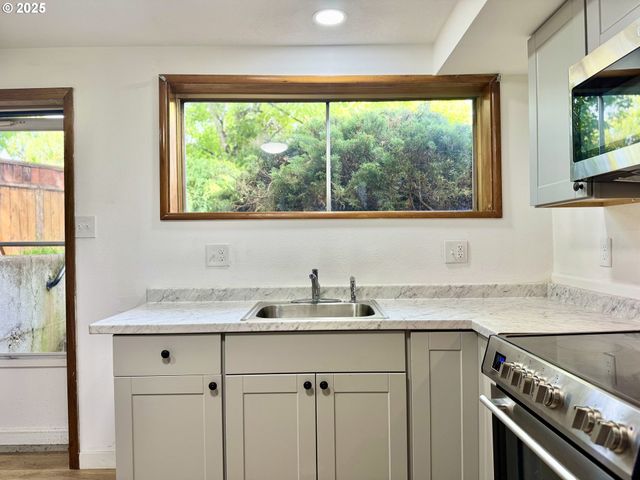 3602 Ne 134TH Ave, Portland, OR 97230