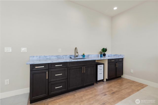 13731 65th Place W, Edmonds, WA 98026