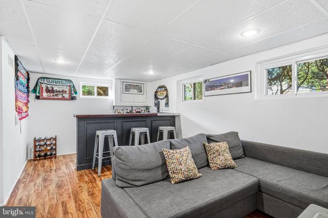 1519 LONGFELLOW DR, Cherry Hill, NJ 08003