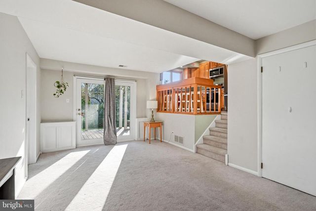 1519 LONGFELLOW DR, Cherry Hill, NJ 08003