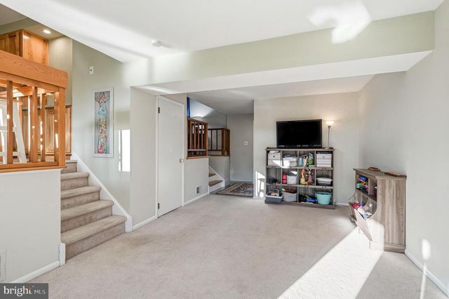 1519 LONGFELLOW DR, Cherry Hill, NJ 08003