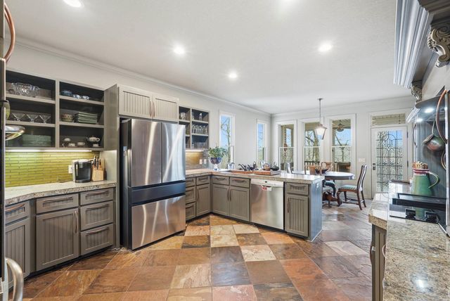 7 Galope Place, Hot Springs Village, AR 71909