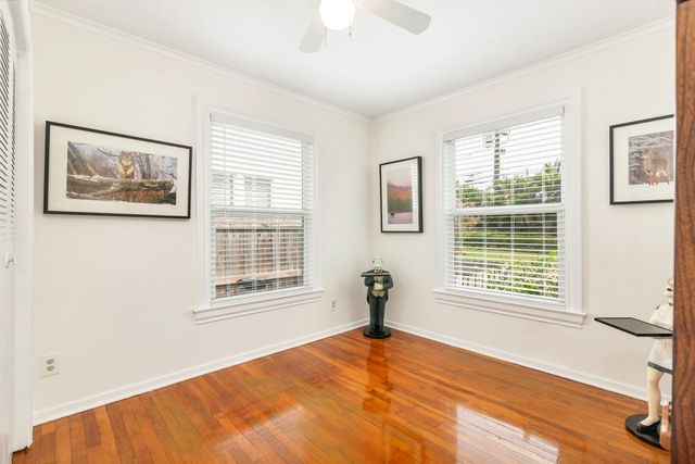 816 Avon Road, West Palm Beach, FL 33401