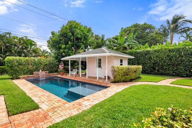 816 Avon Road, West Palm Beach, FL 33401