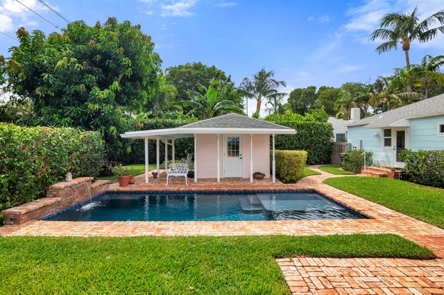816 Avon Road, West Palm Beach, FL 33401
