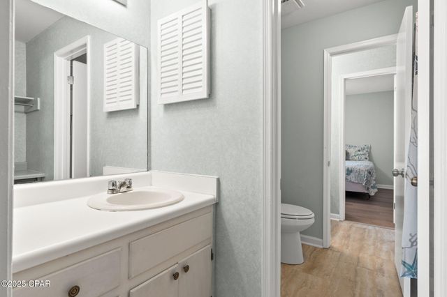 6215 Thomas Drive 101, Panama City Beach, FL 32408